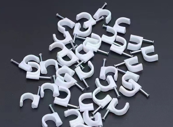 鋼釘線(xiàn)卡：巧妙運(yùn)用，打造家居裝飾新境界